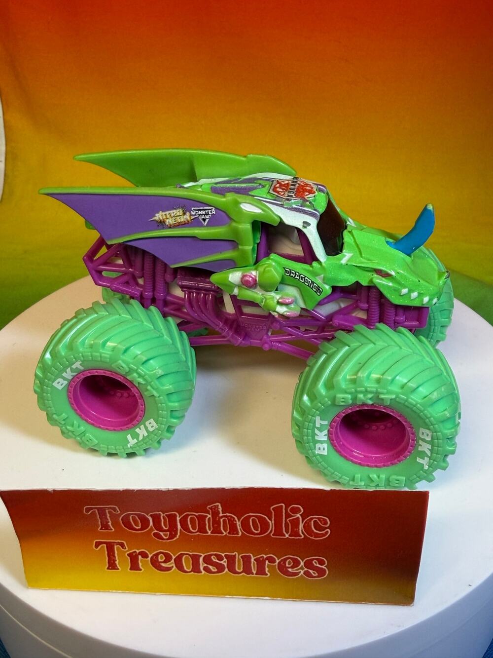 Monster Jam Nitro Neon Bakugan Dragonoid Truck